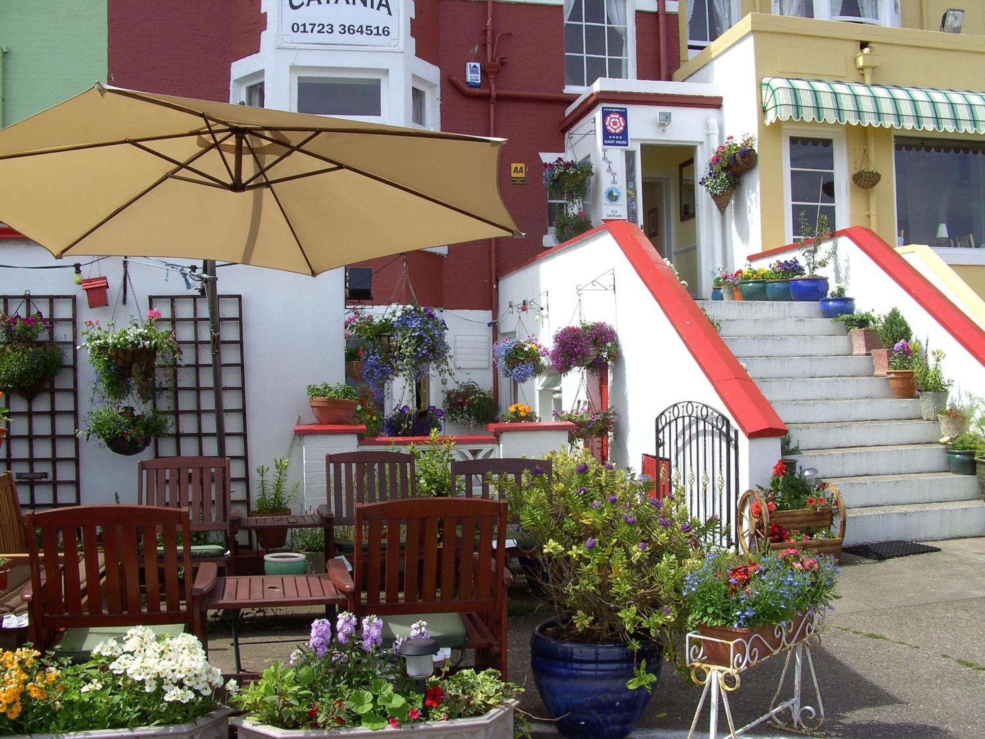 Catania Hotel Scarborough Exterior photo